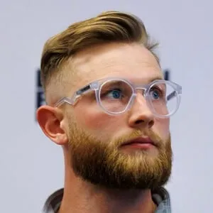 Josh Kerr (Runner)