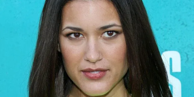 Julia Jones