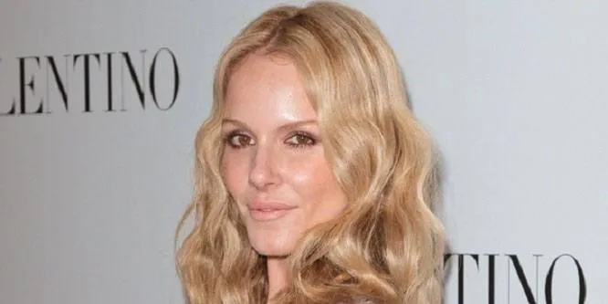 Monet Mazur