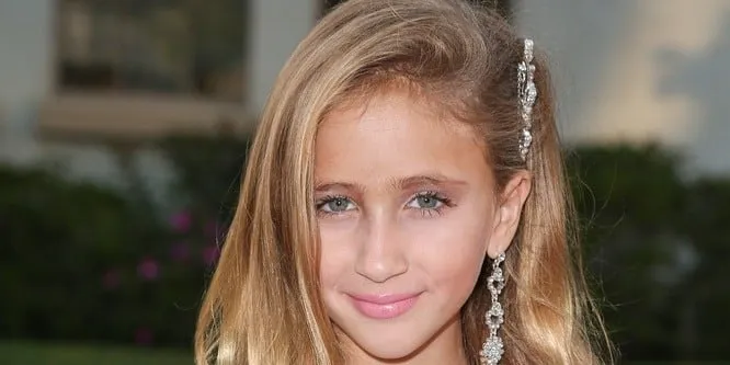 Ava Kolker