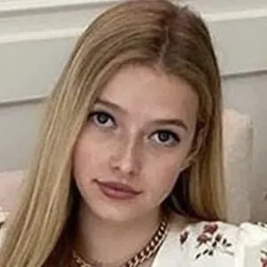 Apple Martin