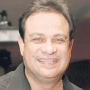 Tony Vega
