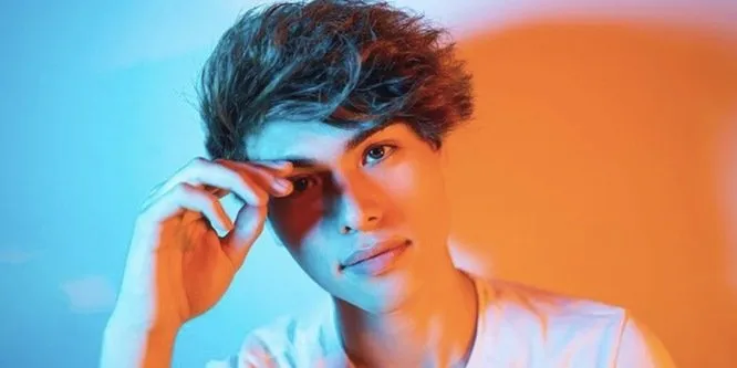 Alex Stokes