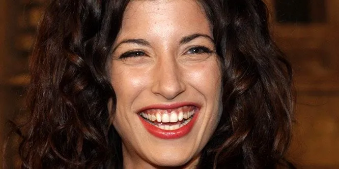 Tania Raymonde