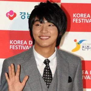 Yoon Shi-yoon