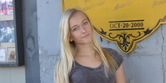 HeyItsLindsey