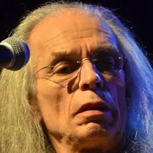Steve Howe (Guitarist)