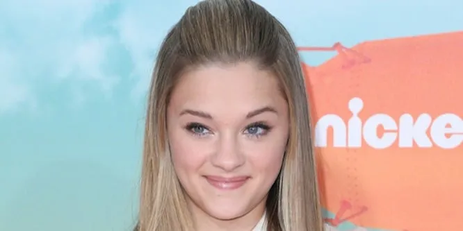 Lizzy Greene