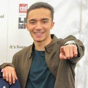 Ben Sharples (R&B Singer)