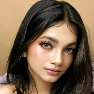 Safira Ratu Sofya