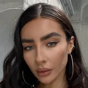 Izabella Angus