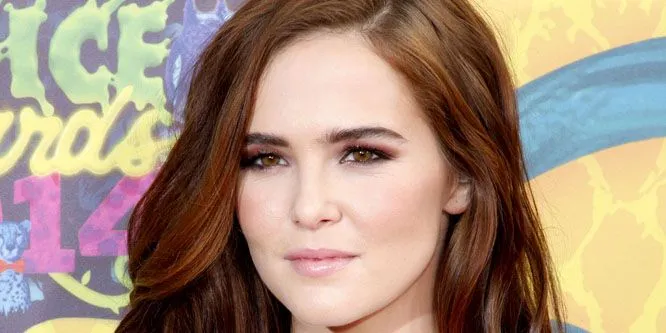 Zoey Deutch
