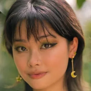 Linh Truong (YouTube Star)