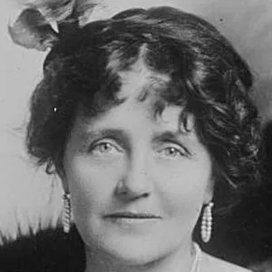 Eva Moore