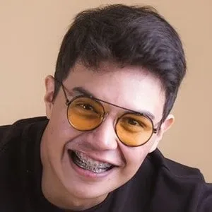 Alex Flores (TikTok Star)