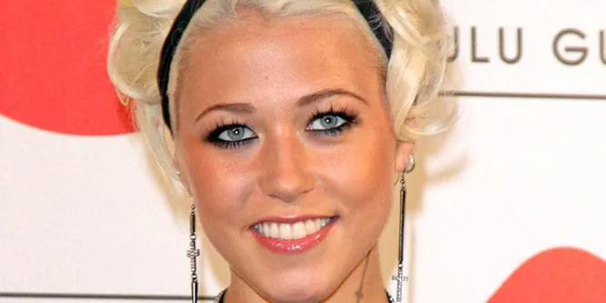 Amelia Lily