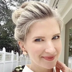 Ashley Brooke (Blogger)