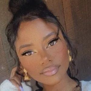 Elle Monae