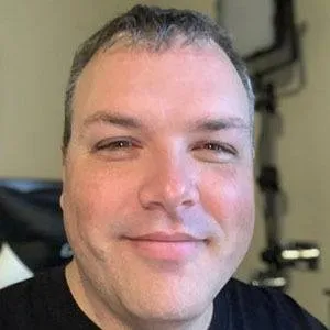 Aaron Zollo