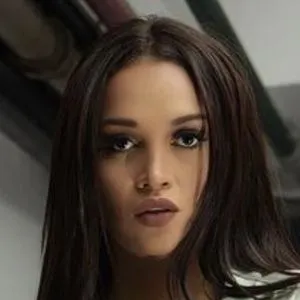 Angie Arizaga