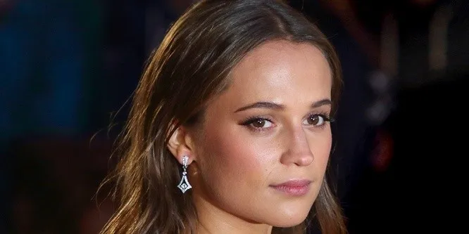 Alicia Vikander