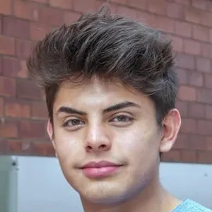 Fernando Flores (TikTok Star)