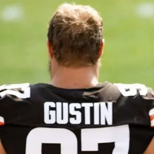 Porter Gustin