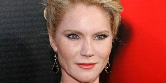 Tara Buck