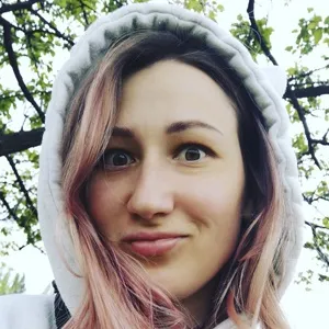 Anna Chi