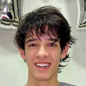Lautaro Papalardo