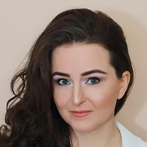 Eniko Toth