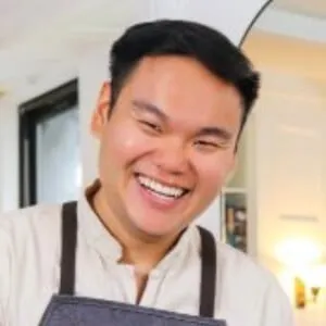 Yiming Lin