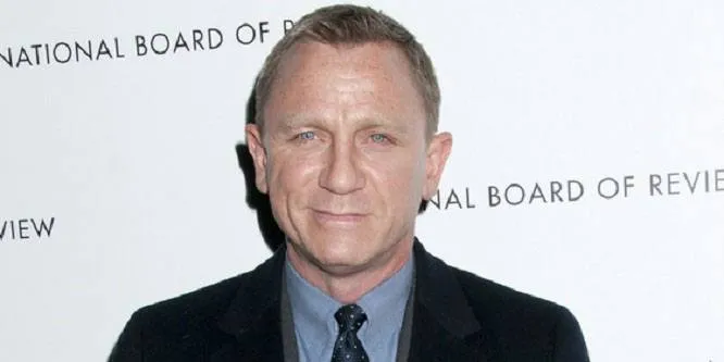 Daniel Craig