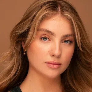 Jessalyn Ward