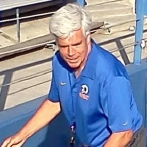 Greg Robinson (Football Coach)