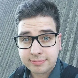 Josh Lewis (Twitter Star)