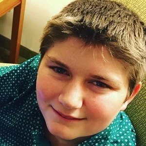 Kelly Jones (YouTube Star)