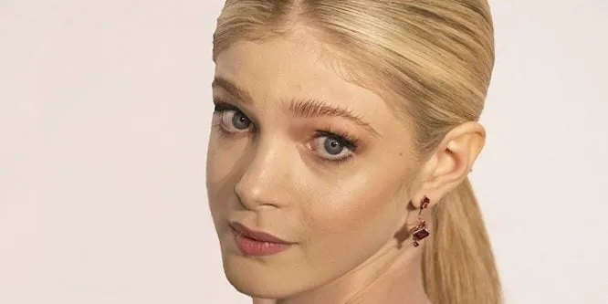 Elena Kampouris