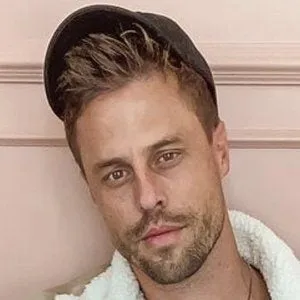 Cody Andrew (Blogger)
