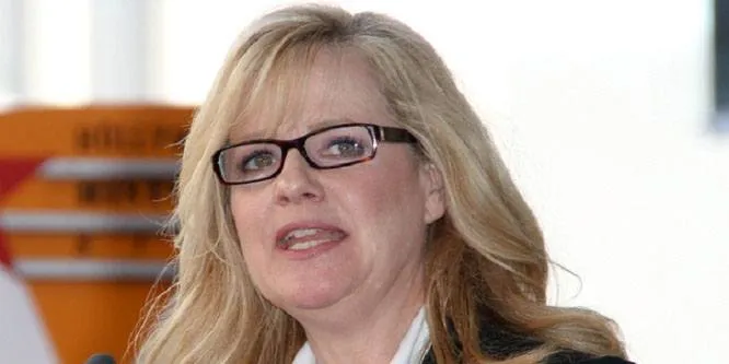 Bonnie Hunt
