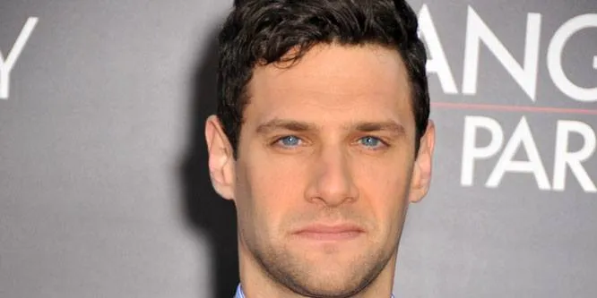 Justin Bartha
