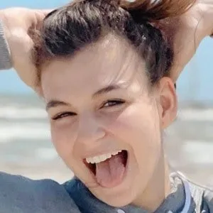 Veronika lisovayatwins