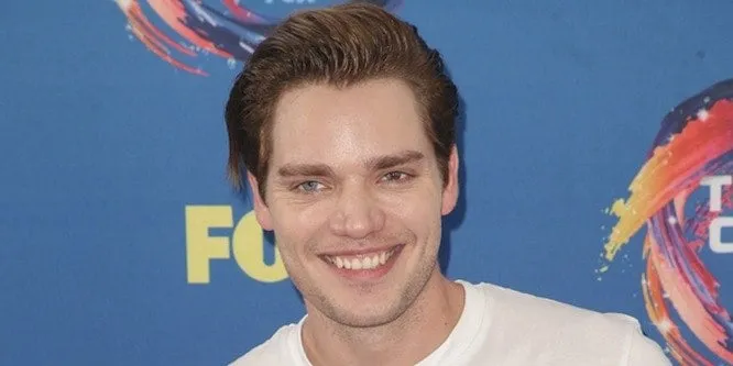 Dominic Sherwood