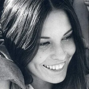 Cristina Raines