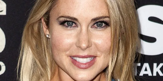 Anna Hutchison
