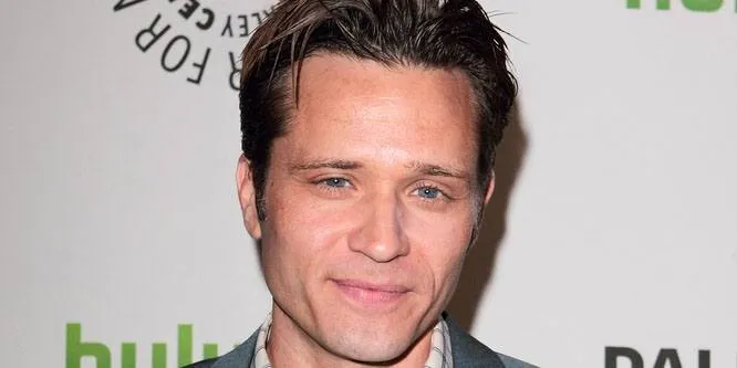 Seamus Dever