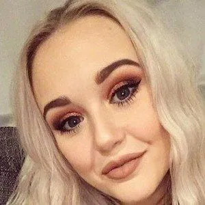 Holly Murray (YouTube Star)