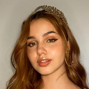 Lola Gonzalez (Instagram Star)