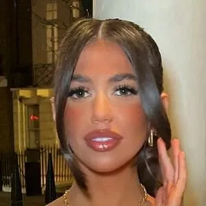 Phoebe Gore