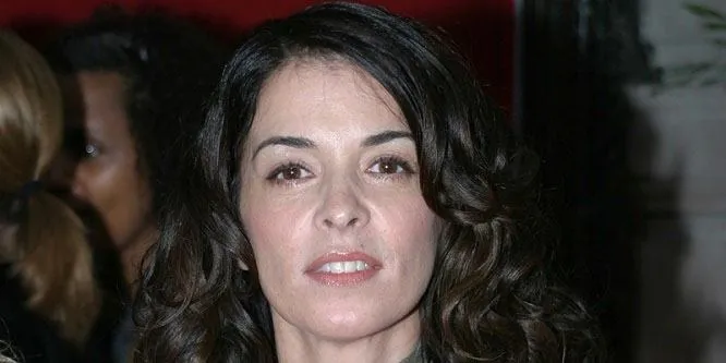 Annabella Sciorra